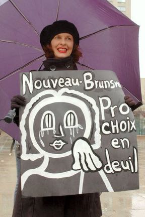 Femme pro-choix au bérêt noir 26-avr-2014 14-29-45