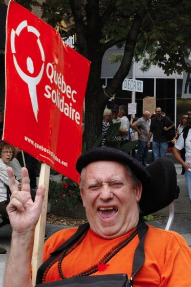 Monsieur au large sourire 24-09-2011 14-24-03